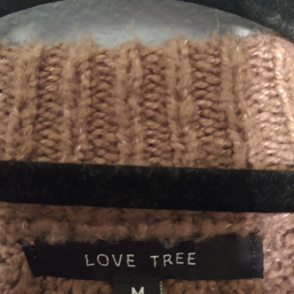 Women's tan drop sleeve, cropped , comfy sweater.M. - Picture 3 of 7